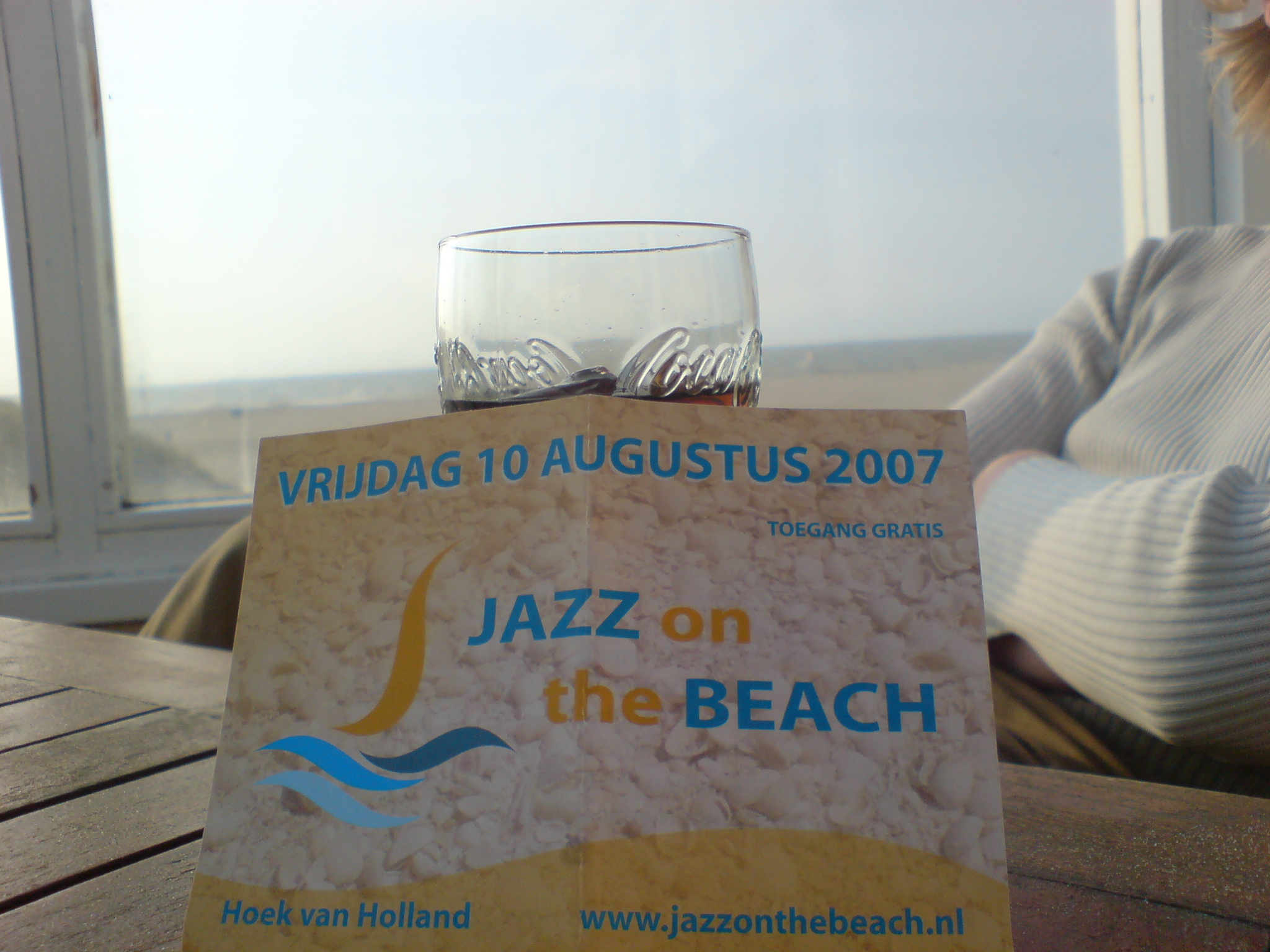 Flyer Jazz on the beach, on the beach