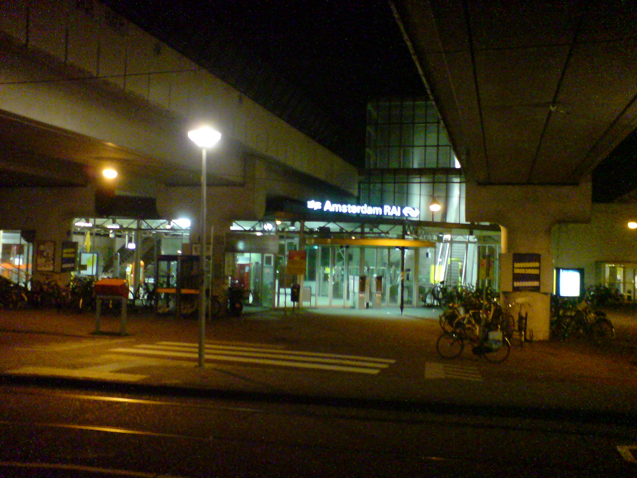 Amsterdam RAI bij nacht